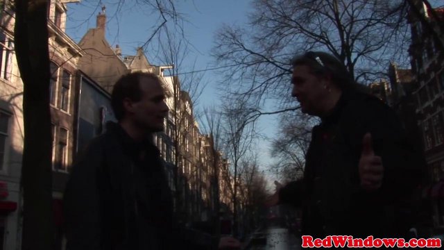 Превью Мужик жарко отымел телочку, которую видел в первые в жизни № 13691