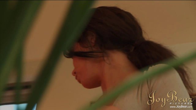 Превью Телочка любит, когда парень лижет ее пилотку перед сексом № 14448