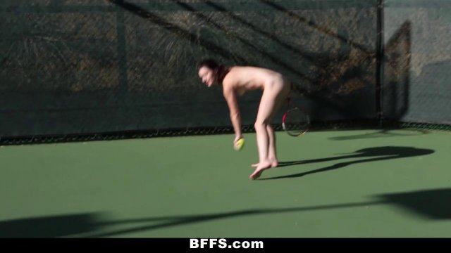 Превью Подруги устроили нежный групповой лесби секс с оральными ласками № 14569