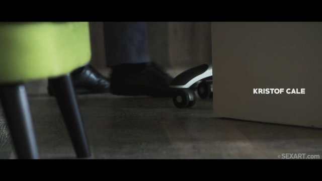 Превью Секретарша дала новому шефу попробовать свою киску и занялась с ним сексом № 35797