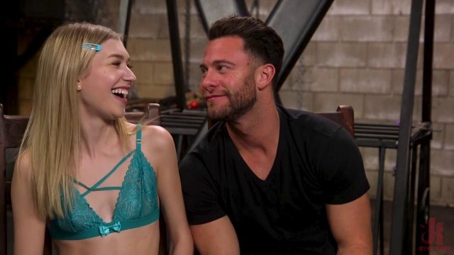 Превью Парень устроил жесткий секс любительнице БДСМ и довел ее до экстаза № 35880