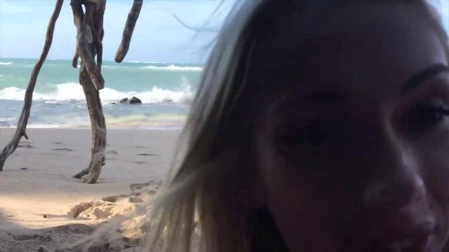 Превью Парень любит ласкать пилотку своей телки в машине и на природе № 36036