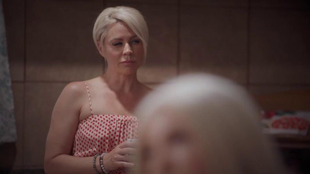 Превью Блондинка занялась сексом с развратной мачехой № 39204