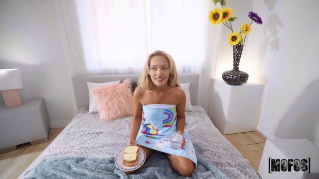 Превью Зрелая баба с большой жопой отдалась мужу сестры № 39208