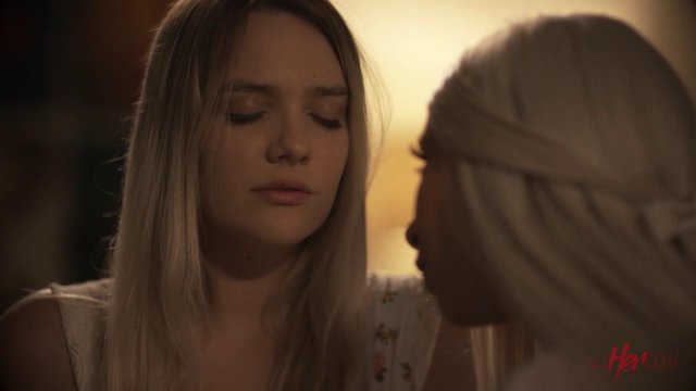 Превью Лесбийский секс сделал подруг лучшими любовницами № 39217