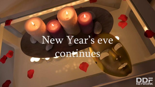 Превью Блондинка на каблуках до красна растянула письку об член № 39244