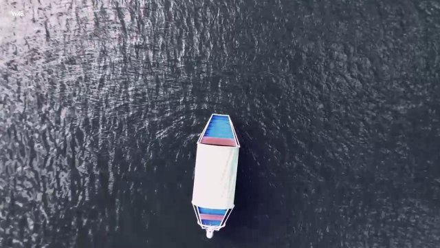 Превью Телка отдыхает на пирсе во время мастурбации № 39274