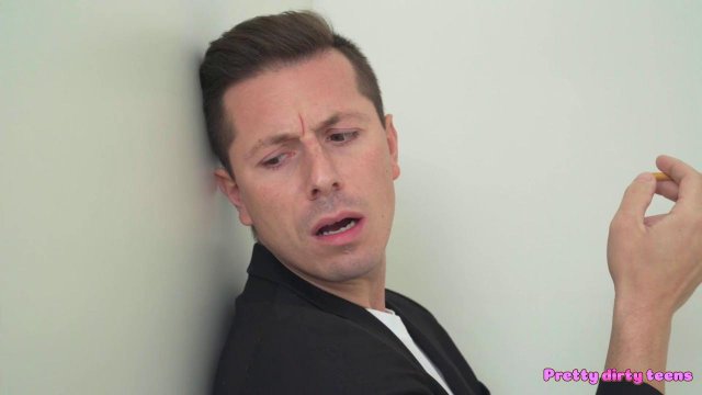 Превью Блондинка трахается в туалете с случайным мужчиной № 39335