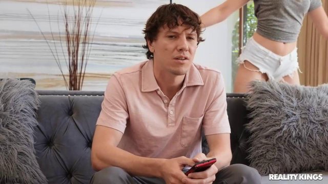 Превью Мужик долбит сучку толстым хером после лизания яиц № 39363