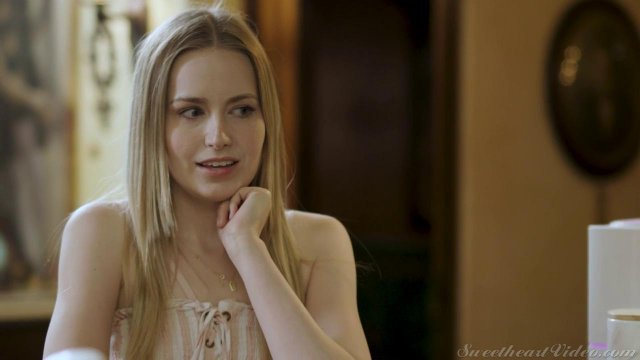 Превью Горячие подружки страстно лижут письки и сиськи № 42237