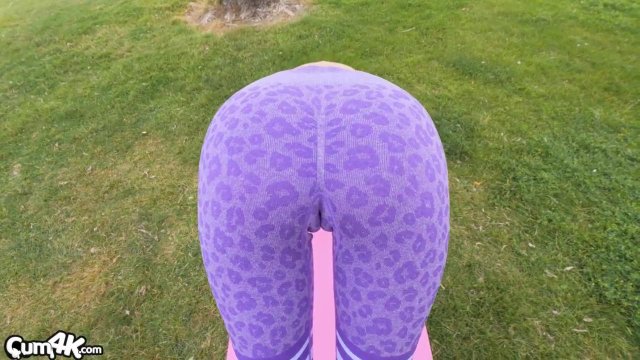 Превью Телка завелась от куни и села на член друга № 42401