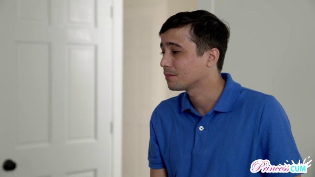 Превью Миниатюрная девка прыгает на члене друга № 42414