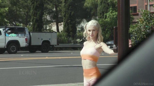 Превью Плоская сучка напросилась на трах в жопу № 42422