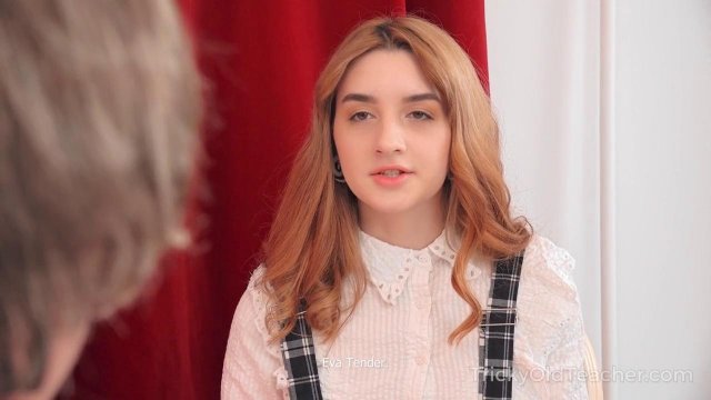 Превью Молодая телка отдалась старому учителю за оценку № 42439